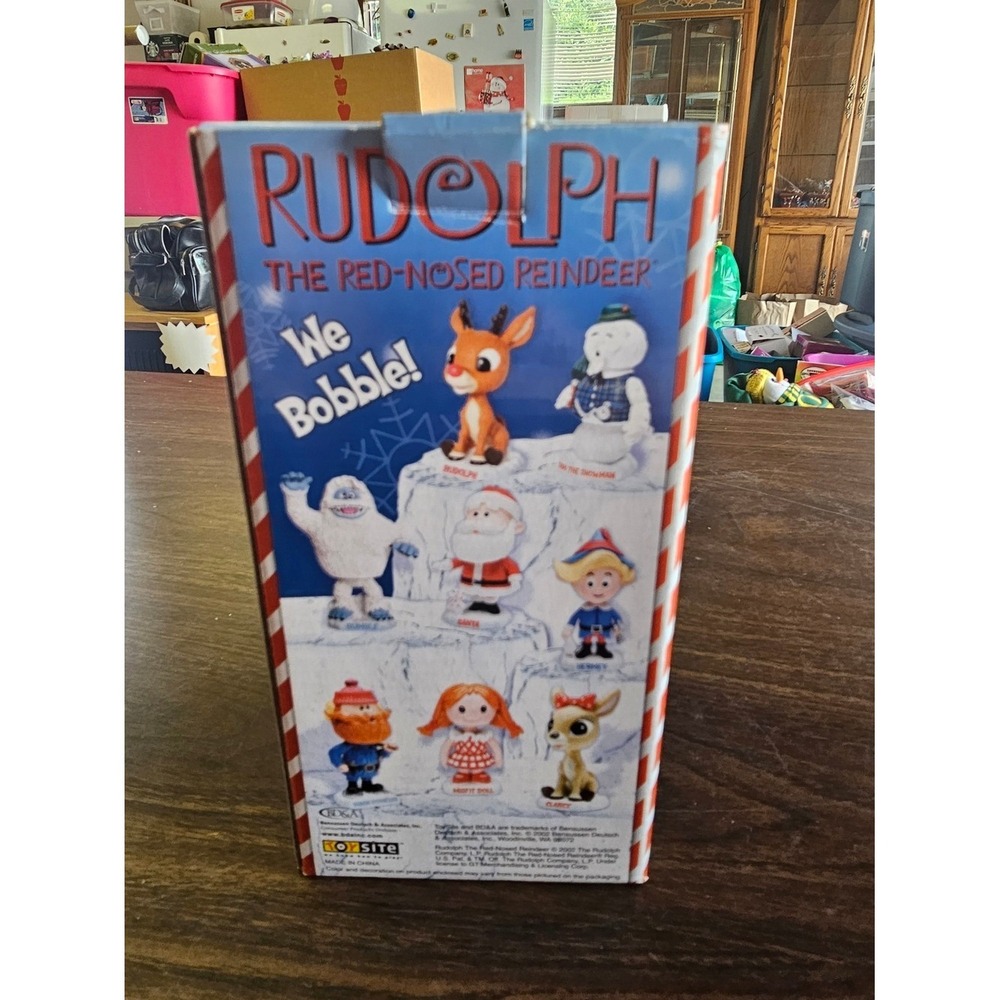 Spotted Elephant Bobblehead -โ Blue and White - Rudolph Collection ๐๐ค - Picture 4 of 10